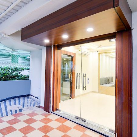 Super Townhouse Kaikhali Near Airport Hotel โกลกาตา ภายนอก รูปภาพ